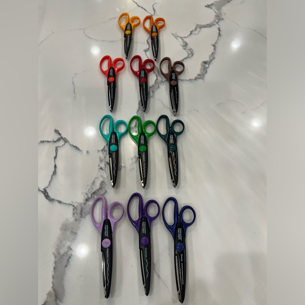 Lot of 11 Fiskars Paper Edgers Decorative Scrapbook Crafting Scissors - Picture 7 of 7